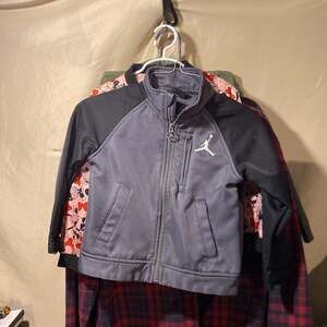 Nike Air Jordan Youth Boys Track Jacket Full Zip Black Gray Size M (10-12 Years